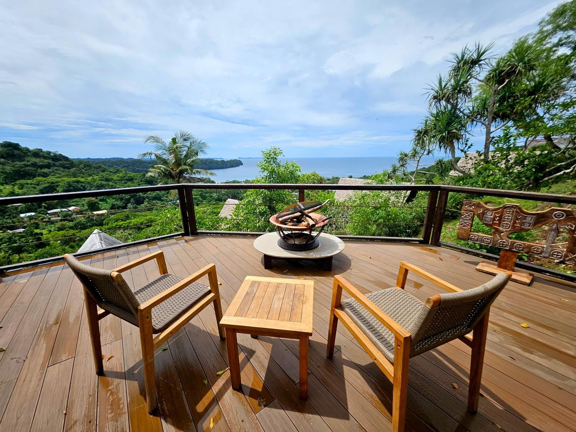 Palau Carolines Resort 科罗尔村 外观 照片